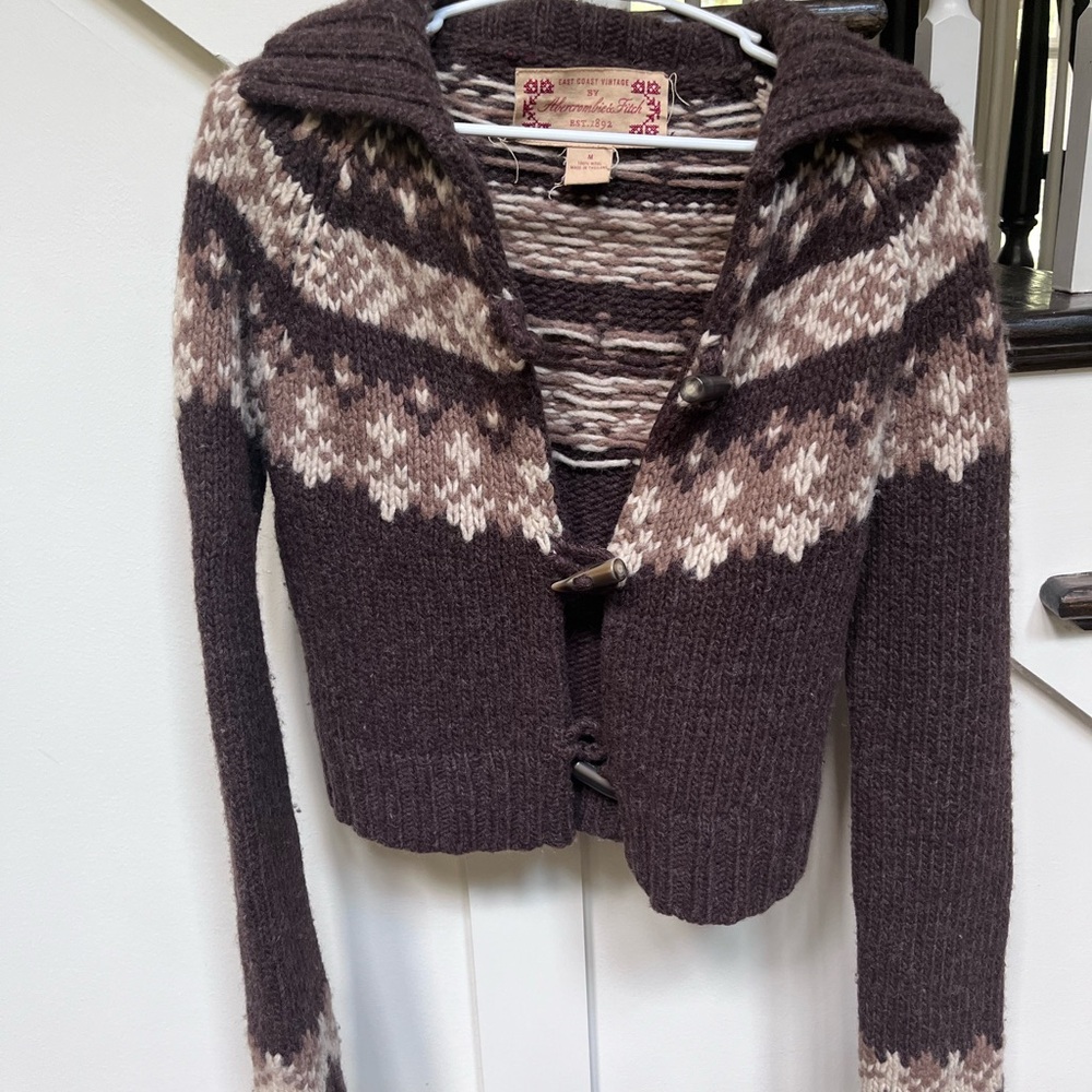 Abercrombie &Fitch cropped sweater